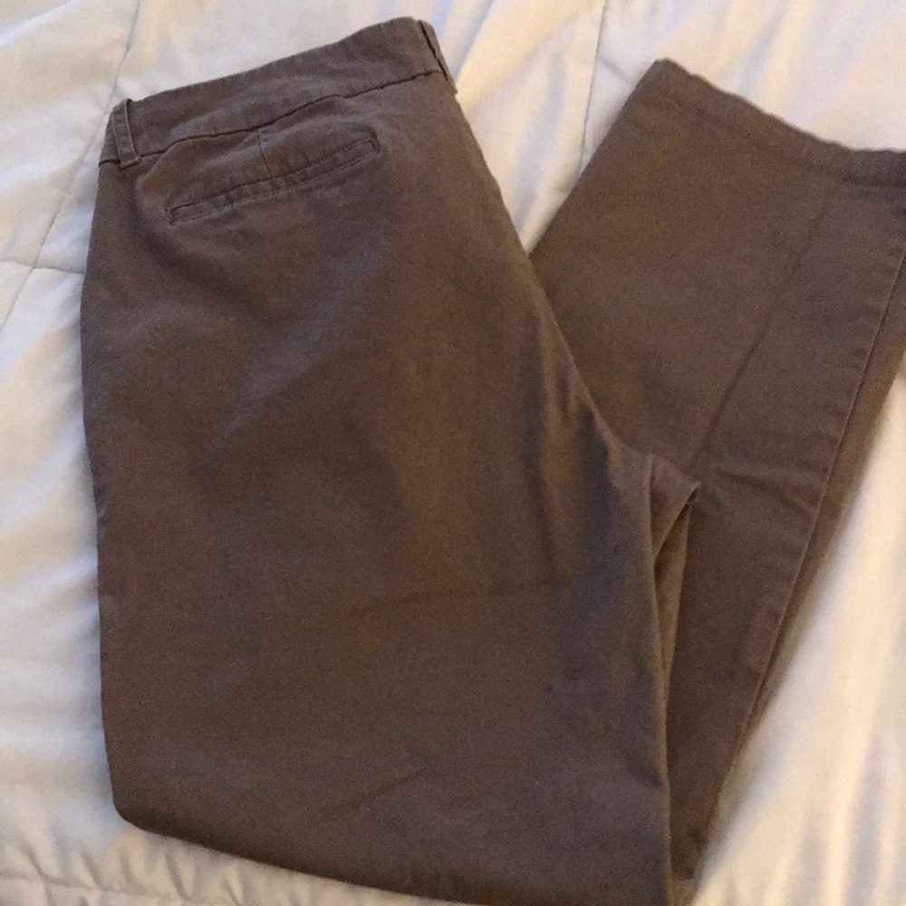 Brown dockers